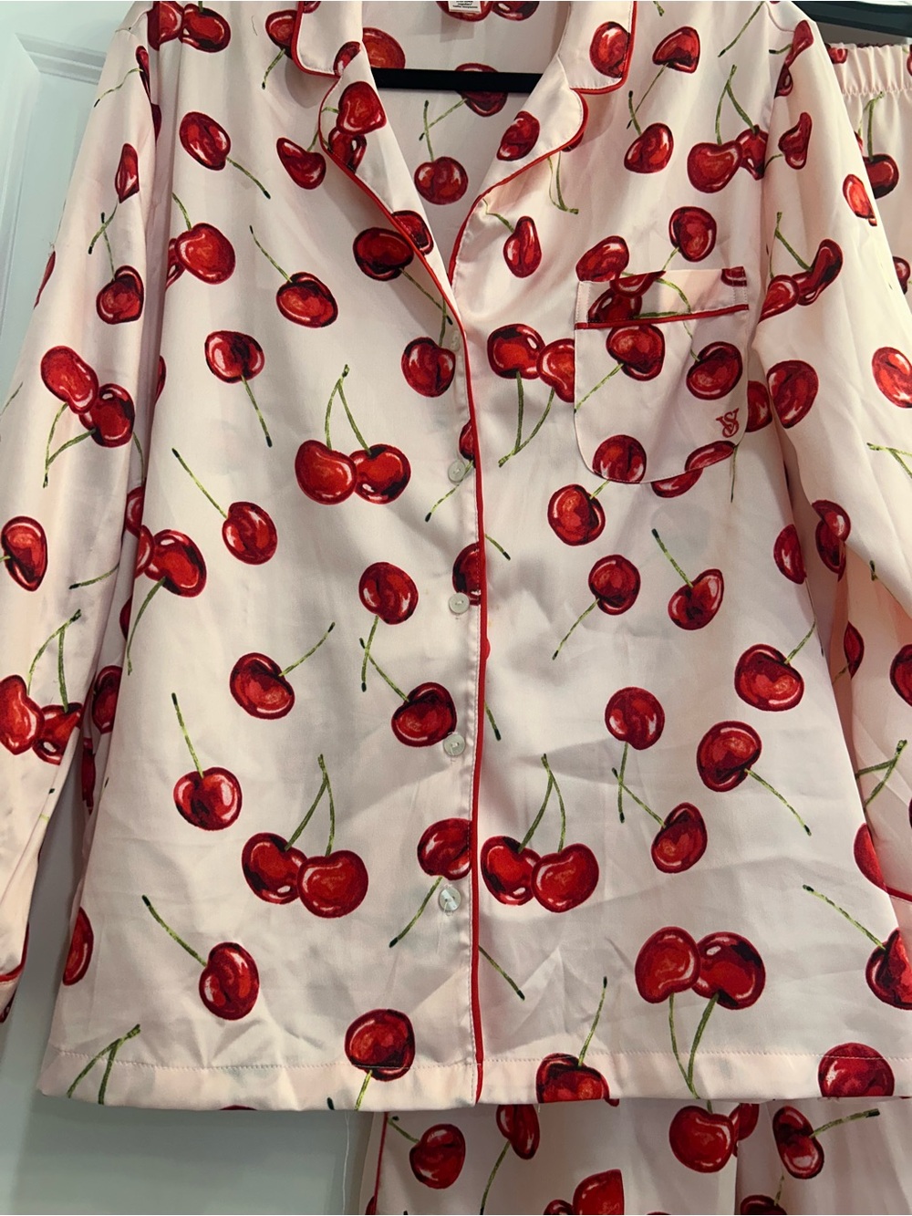 Victoria's Secret Pink Cherry-Print Long-Sleeve Pajama Set - Picture 2 of 10
